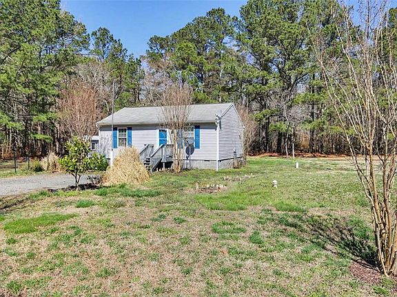 2nd image of 341 Cardinal Rd