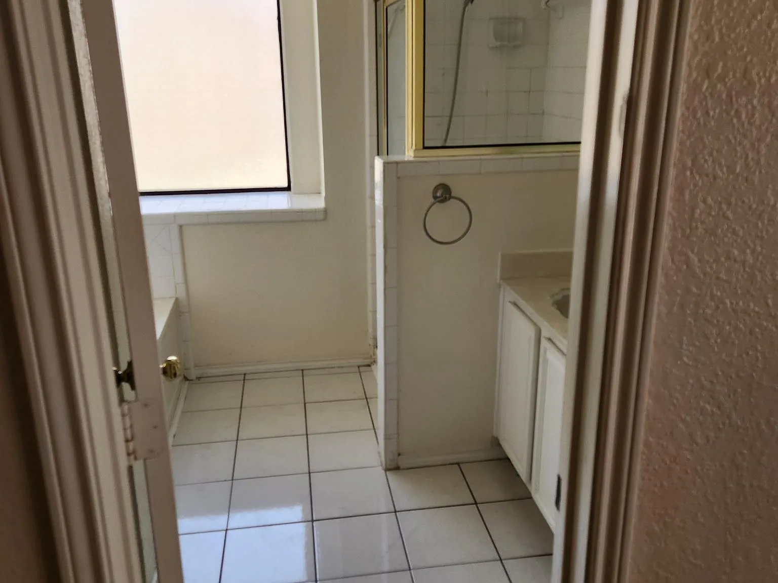3 bed, 2.5 bath, 1758 sqft, $2,500 — Photo 3