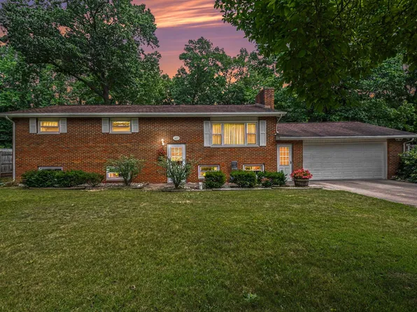3037 S 13th St, Niles, MI 49120