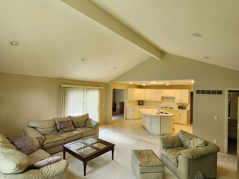 21193 Knudsen Dr — Photo 6