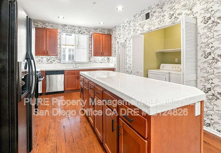 2709 Persimmon Ct — Photo 5