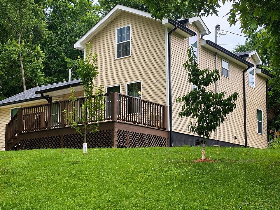1st image of 2052 Fairview Rd