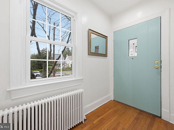 4th image of 6018 Utah Ave NW
