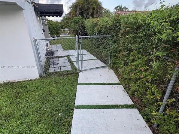 8010 SW 99th Ave, Miami, FL 33173