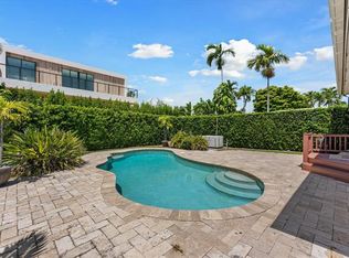 8934 Emerson Ave #33154, Miami Beach, FL 33154