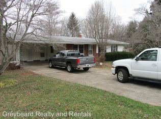 104 College Cir, Swannanoa, NC 28778