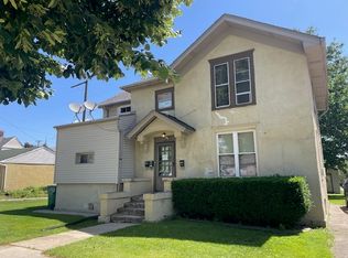 108 Pleasant St, Joliet, IL