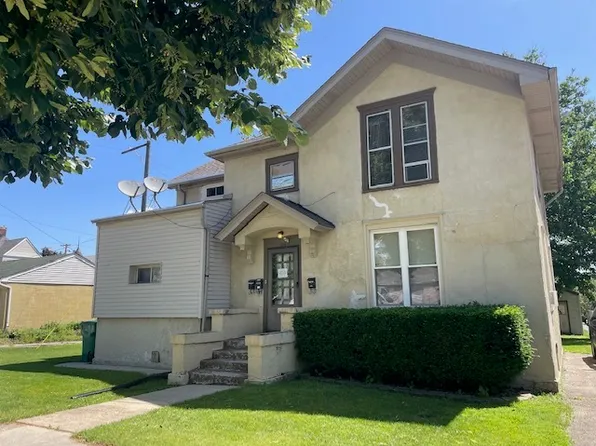 108 Pleasant St, Joliet, IL 60436