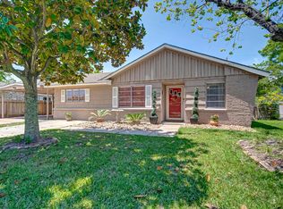 6018 Berendo St, Houston, TX 77092
