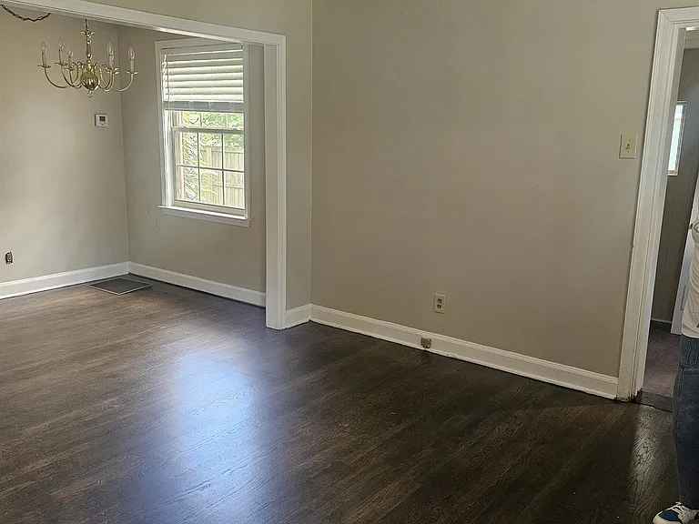 3477 Kimball Ave — Photo 2