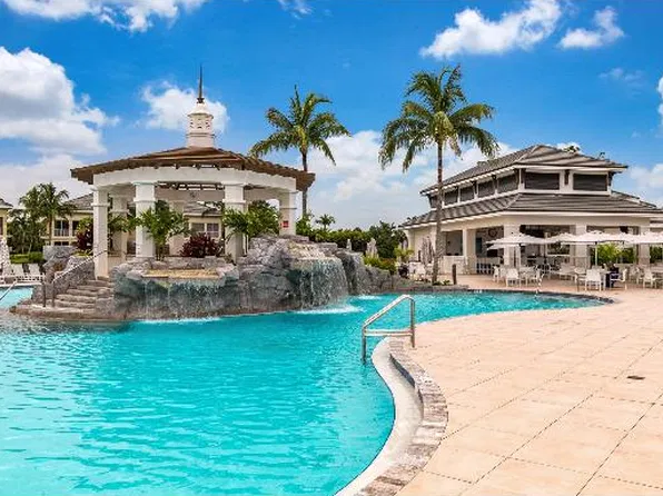 325 Dunes Blvd APT 103, Naples, FL 34110