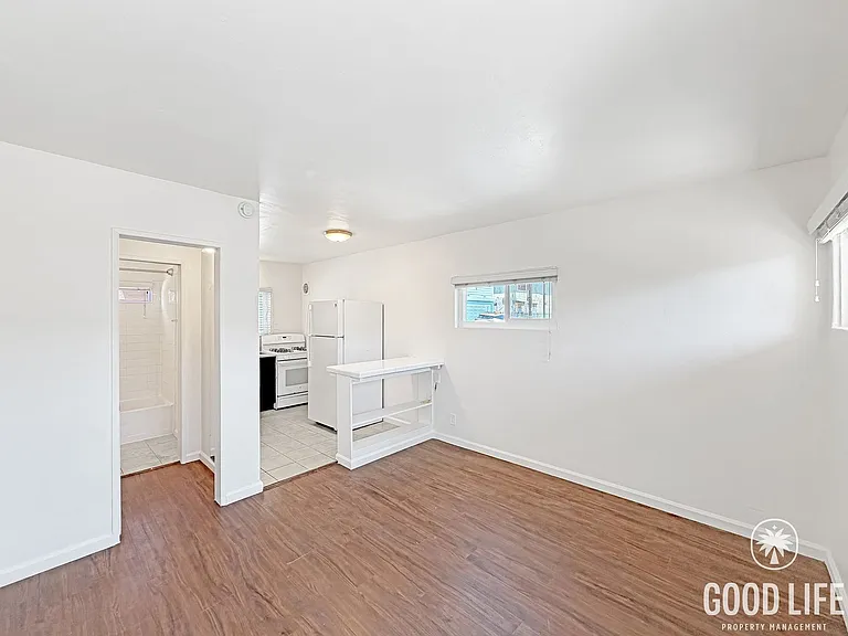 4444 36th St #S — Photo 2