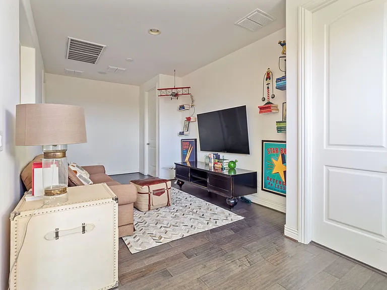 3857 E Mead Dr — Photo 30