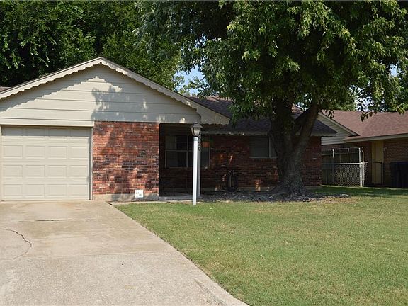 2nd image of 2520 N Donald Ave
