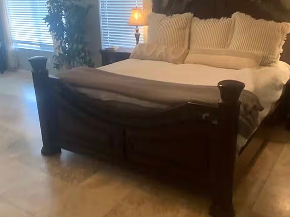 5th image of 2820 S Esmeralda Cir