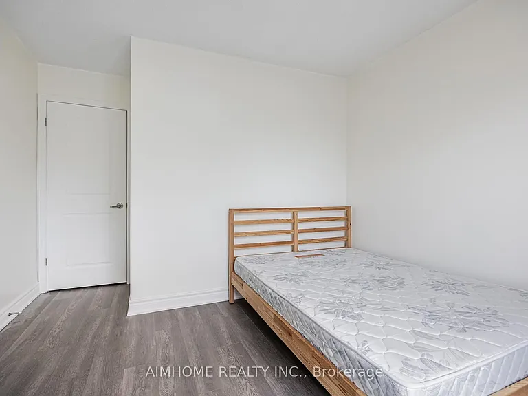 144 Wolseley St #2A — Photo 5