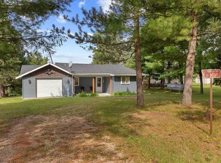 N9131 Parkway Rd, Crivitz, WI 54114