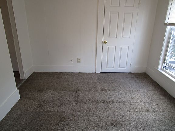 2nd image of 32 Kinsley St APT 8
