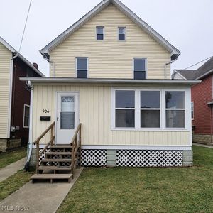 906 Harrison Ave SW, Canton, OH, 44706