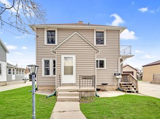 1844 Belmont St, Manitowoc, WI 54220