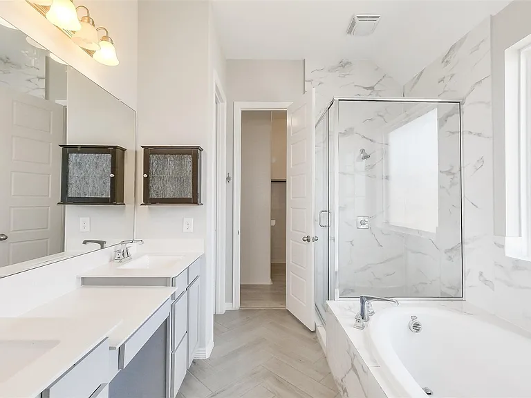 18314 Southwood Creek Dr — Photo 19