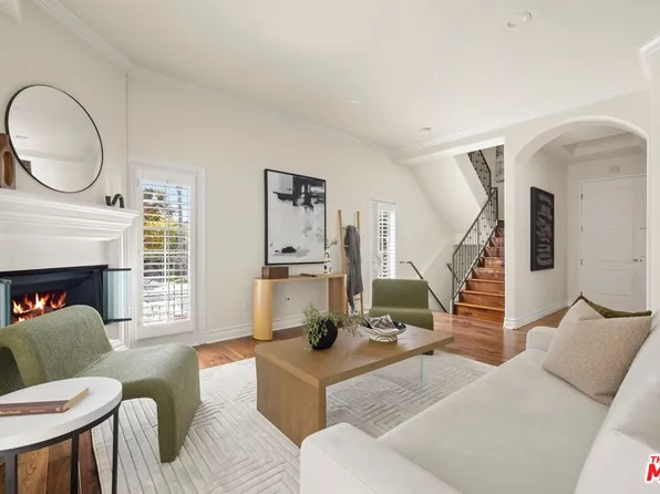 1804 S Barrington Ave APT A, Los Angeles, CA 90025