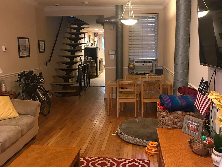 1107 William St — Photo 13