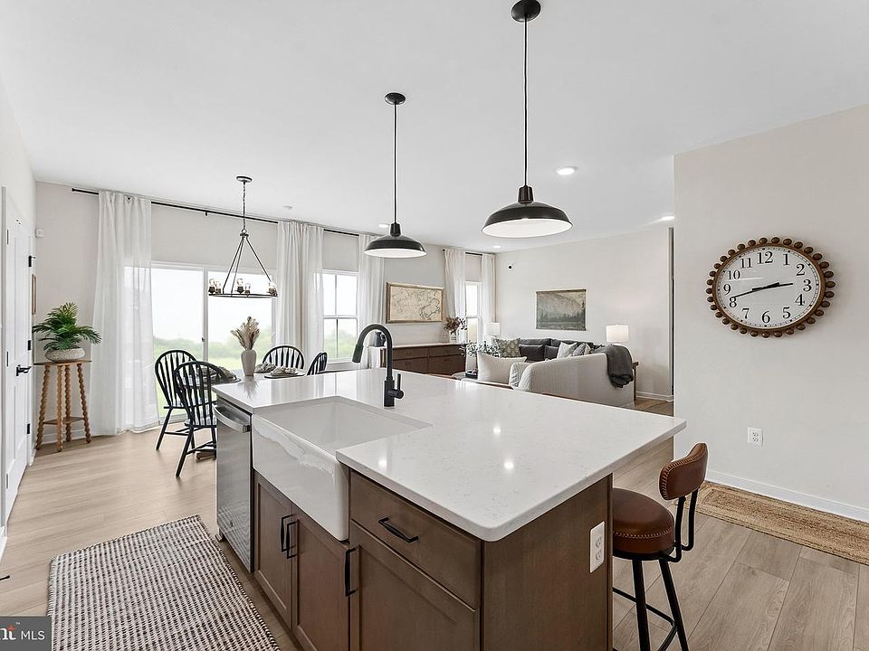 1st image of LOT 413 109 Pickersgill St