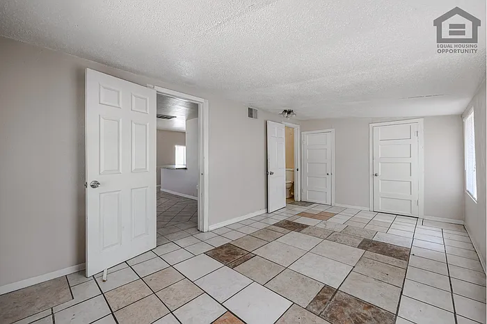 903 W Pierson St #1 — Photo 12