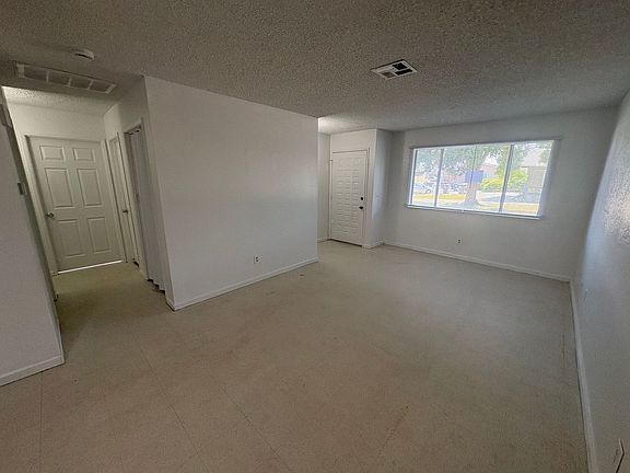 5th image of 2533-2537 W Chestnut Ct #2533