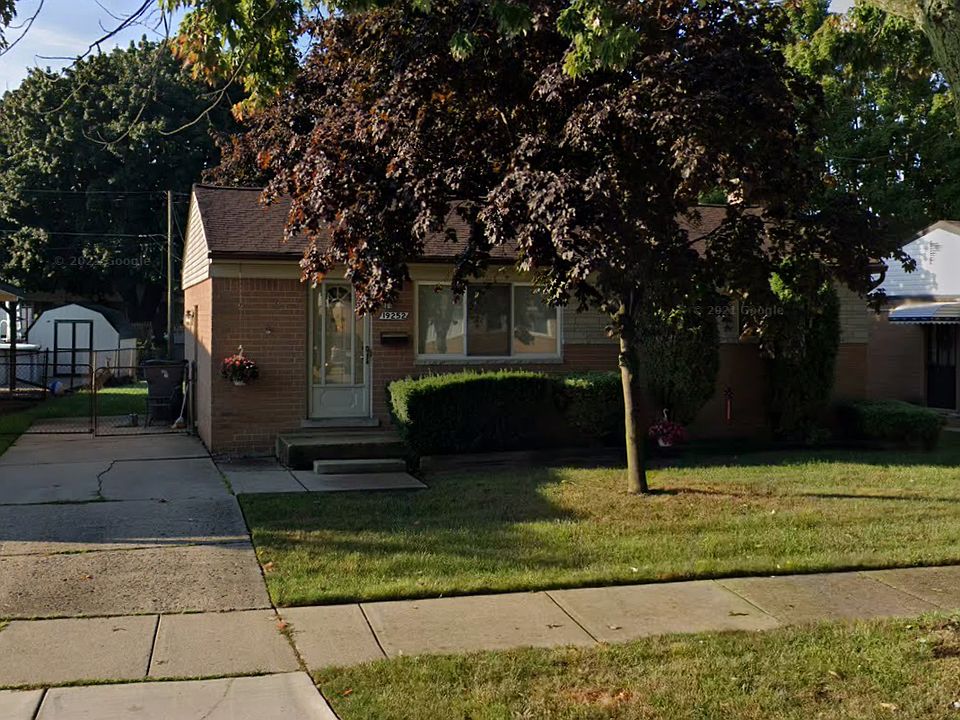 1st image of 19252 Williamson St