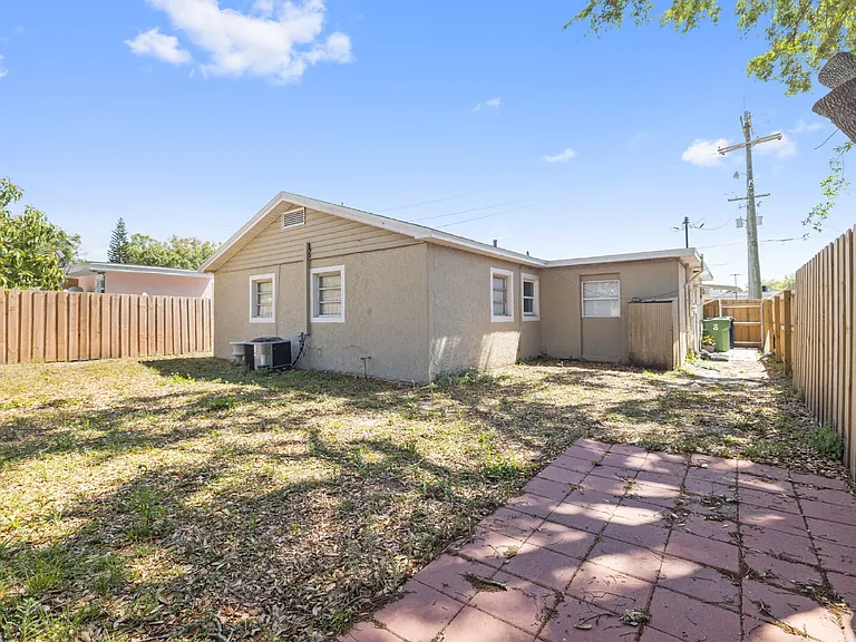 3005 W Kathleen St — Photo 20