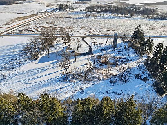 2nd image of W5938 Hall Road