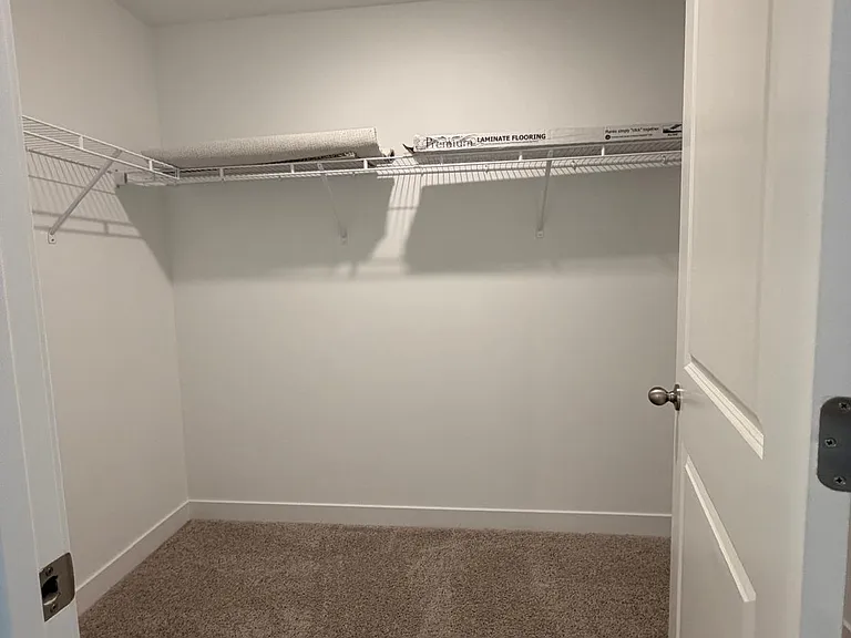 1559 Albatross St — Photo 18