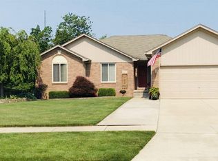 53275 Joann Marie Dr, Chesterfield, MI 48047