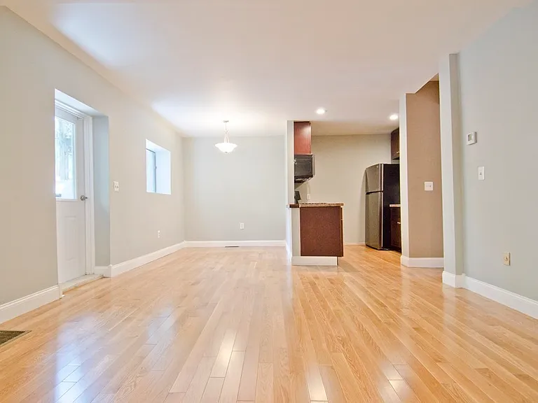 94 Florida St #1 — Photo 1