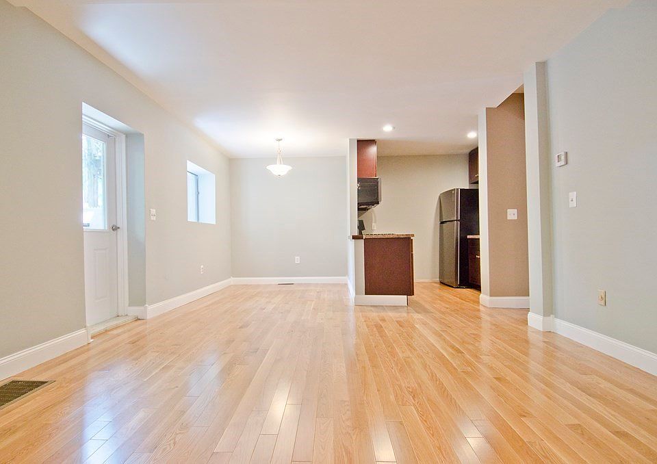 1st image of 94 Florida St #1