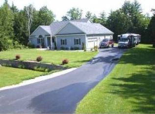 18 Jay Dr, Dunbarton, NH 03046