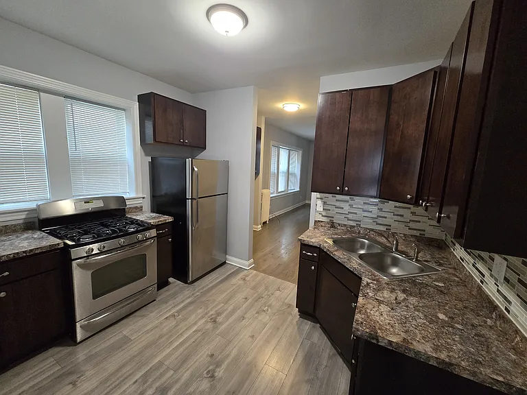 8117 S Drexel Ave #2 — Photo 22
