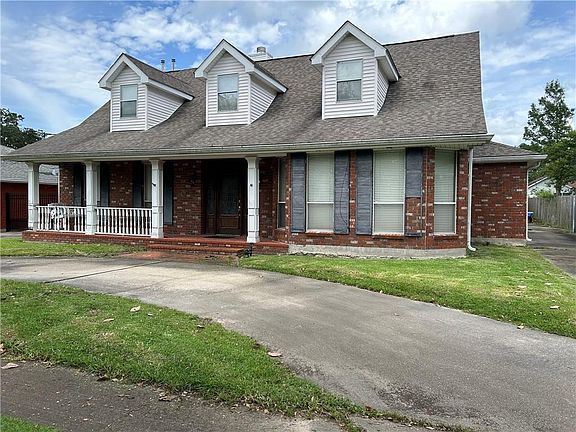 3rd image of 4613 Chastant St