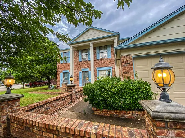 4250 Claremont Dr, Grand Prairie, TX 75052