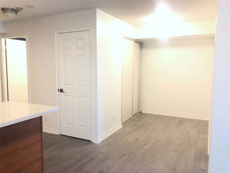 2nd image of 30 Grand Trunk Cres #2308