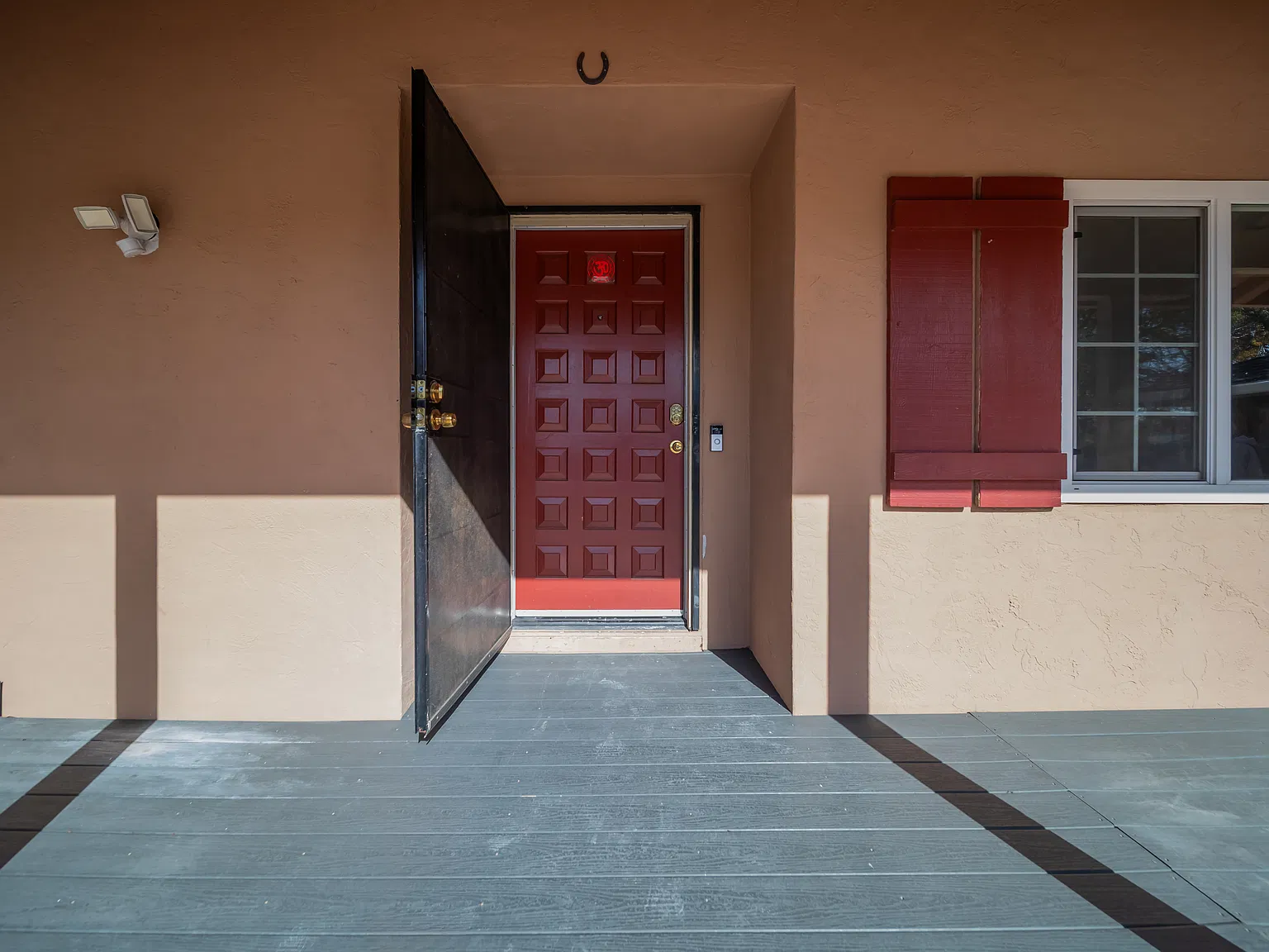 5 bed, 3178 sqft, $4,000 — Photo 2