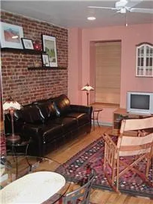 Rented by Sir Realty | media 43