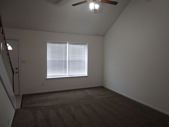 5th image of 5005-5007 Carrieridge Dr