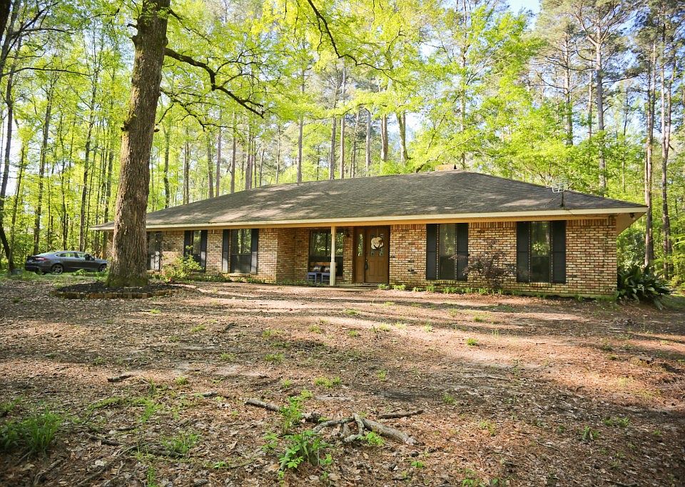 1st image of 105 Pinecrest Dr