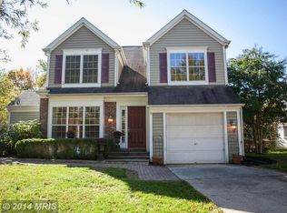 824 Catoctin Cir NE, Leesburg, VA 20176