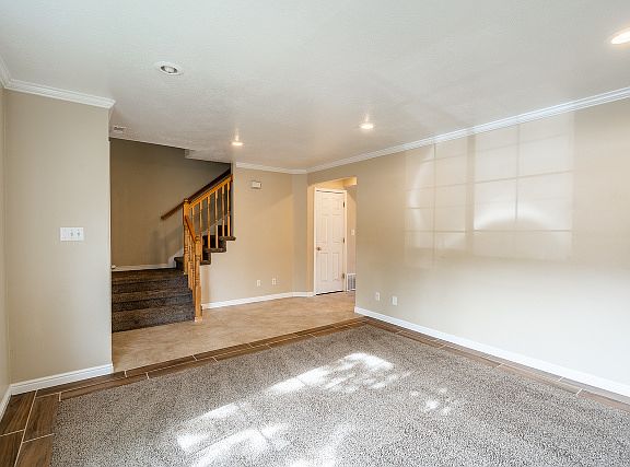 5th image of 459 N 1160 E