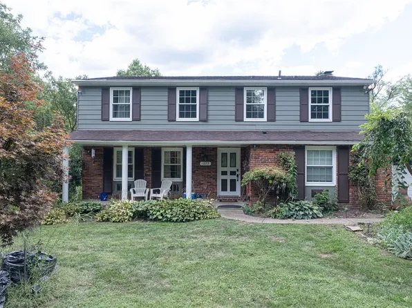 1072 Renton Rd, Pittsburgh, PA 15239