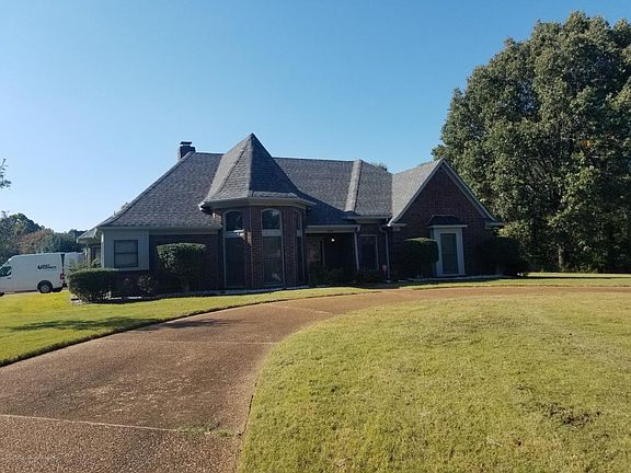 3rd image of 4605 Rebekah Park Dr